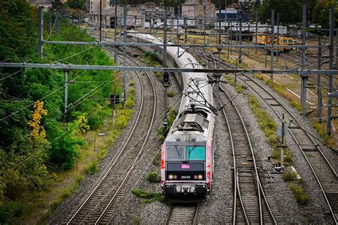 1,3 milliard d’euros pour des trains supprimés : la ligne Paris-Clermont en crise